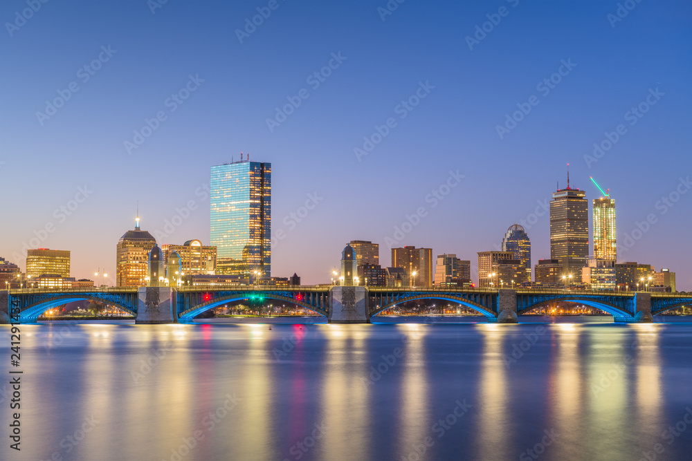 Obraz premium Boston, Massachusetts, USA skyline on the Charles River