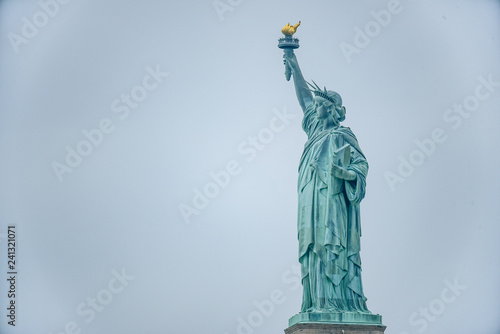 Wallpaper Mural Statue of liberty Torontodigital.ca