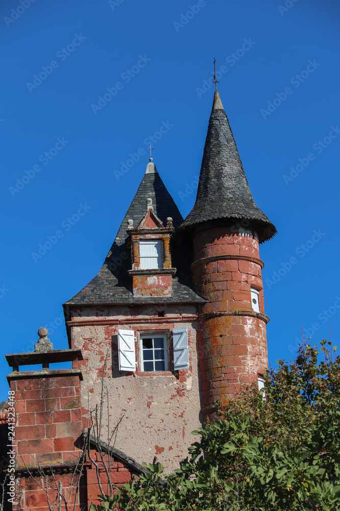 Obraz premium Nouvelle-Aquitaine - Limousin - Corrèze - Collonges-la-Rouge - Manoir ancien du village