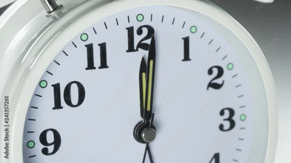 Lunch time. Close-up White clock Beginning of time Twelve o'clock run fast. Time Lapse Clock walking 30 minute. Lunch time. Close-up White clock Beginning of time Twelve o'clock run fast. Time Lapse Clock walking 30 minute.