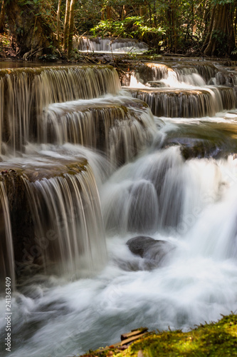 Fototapeta Naklejka Na Ścianę i Meble -  Huai Mae Khamin Waterfall is one of the most popular in Khuean​ Srinagarindra​ National​ Park, Kanchanaburi, Thailand