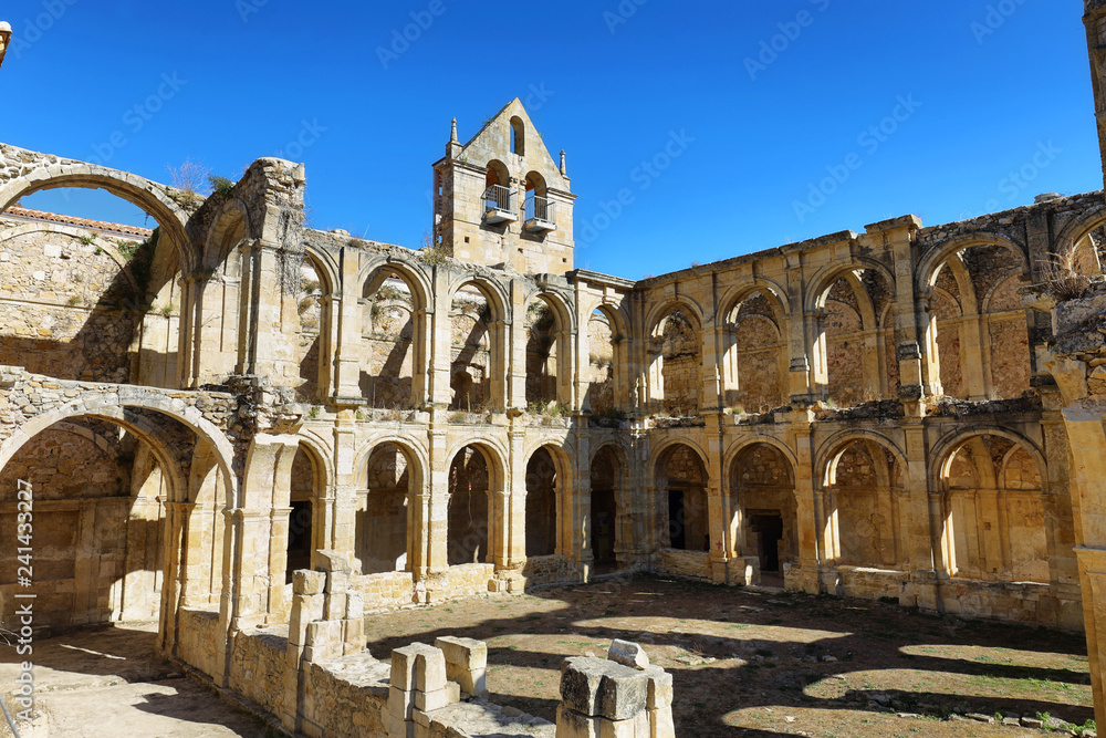 Fototapeta premium Ruins of an ancient abandoned monastery in Santa Maria de rioseco, Spain