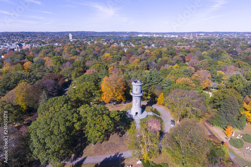Cuadro en lienzo Washington Tower in Mount Auburn Cemetery in fall, Watertown, Greater Boston Area, Massachusetts, USA