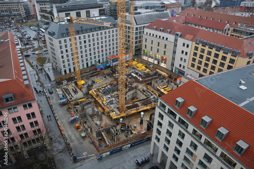 Baustelle in der Dresdner Altstadt, von der Kreuzkirche gesehen photo