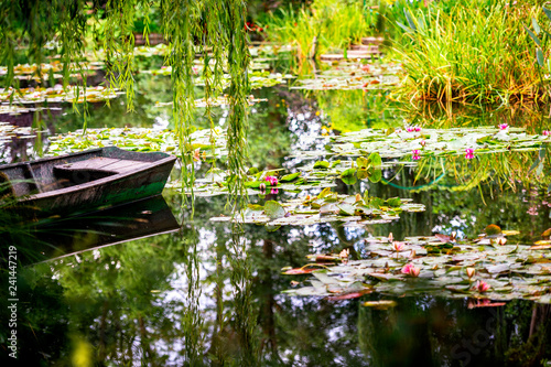 Obraz na plátně Monet's Gardens and lake with water lilies at Giverny, Normandy, France