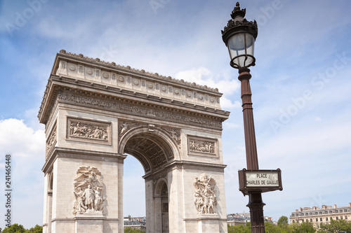 Triumphal Arch In Paris © wajan