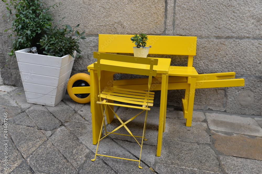 The all yellow set - Tui