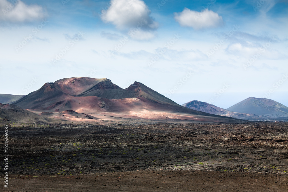 Vulkan auf Lanzerote mit hohem Kontrast