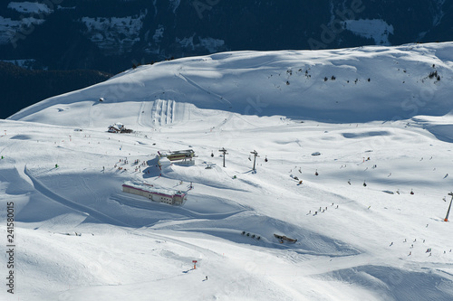 Skisport auf der Bettmeralp, Goms, Wallis, Schweiz © tauav