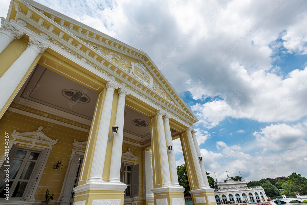 Fototapeta premium Royal mansion built in neo classical style