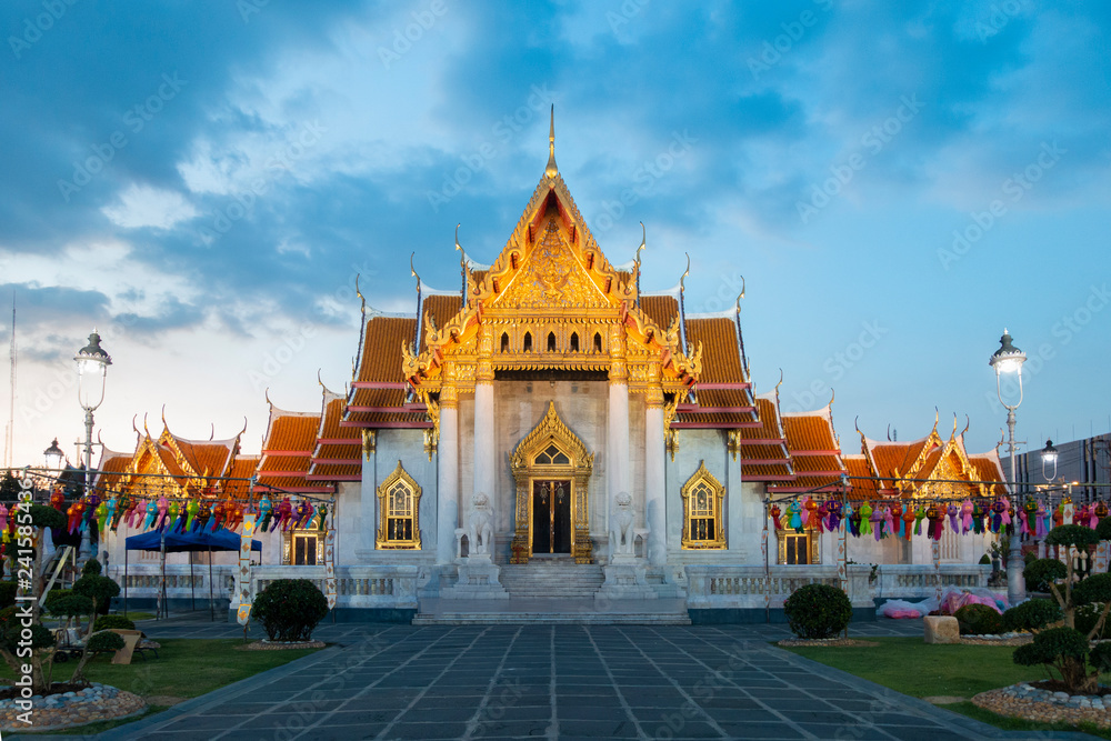 Naklejka premium Wat Benchamabophit or Marble temple is one of famous landmark of Bangkok, Thailand.