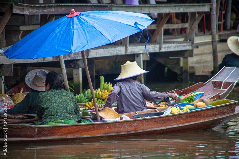 Obraz premium Tha Kha Floating Market