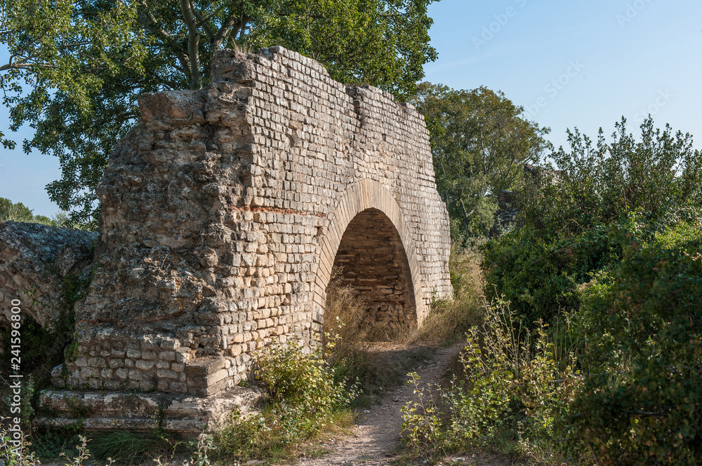 Römischer Aquädukt von Barbegal in Südfrankreich