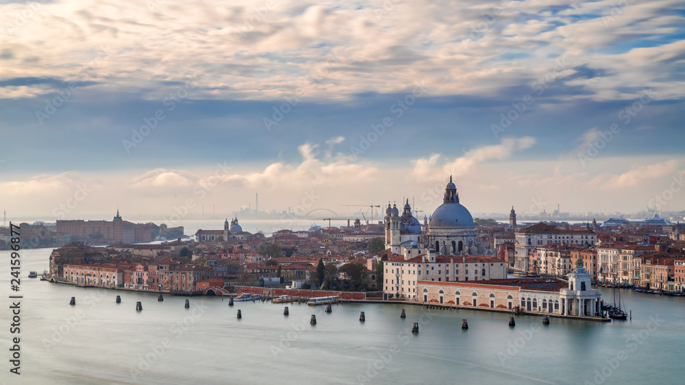 Fototapeta premium Panotama of the Venice lagoon towards Salute