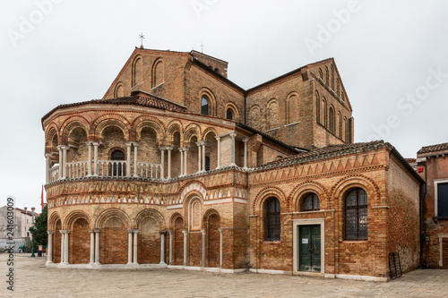 Romanesque church Santi Maria e Donato © Circumnavigation