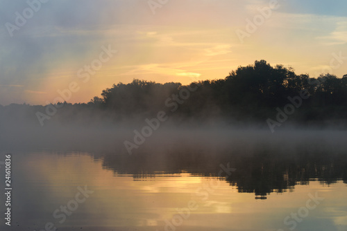 Fototapeta Naklejka Na Ścianę i Meble -  Sonnenaufgang an den Krickenbecker Seen