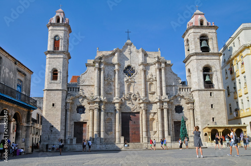 Plaza de la Catedral, Kathedrale San Cristóbal, Havanna, Kuba © AndreasJ
