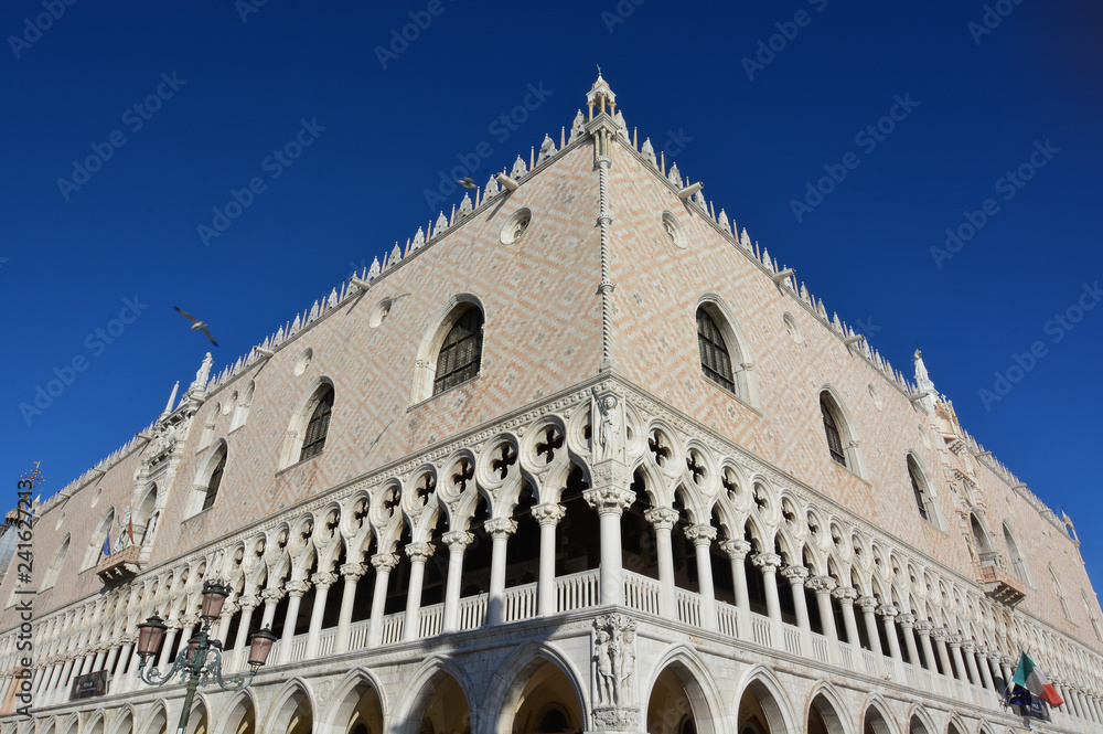 Il bellissimo Palazzo Ducale in Piazza San Marco a Venezia
