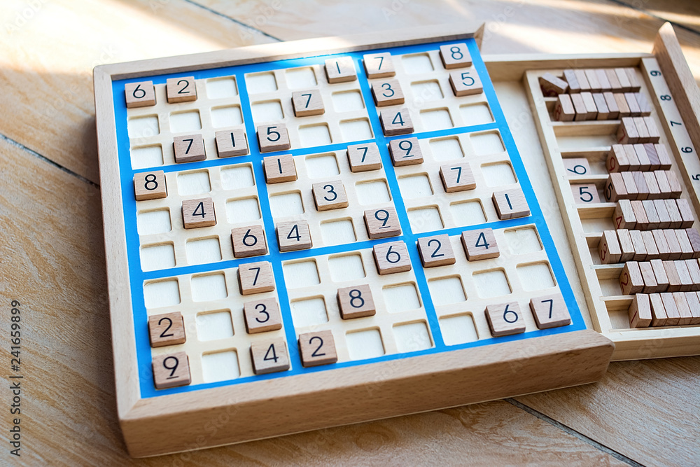 Sudoku game / wooden block number Sudoku game / wooden block number