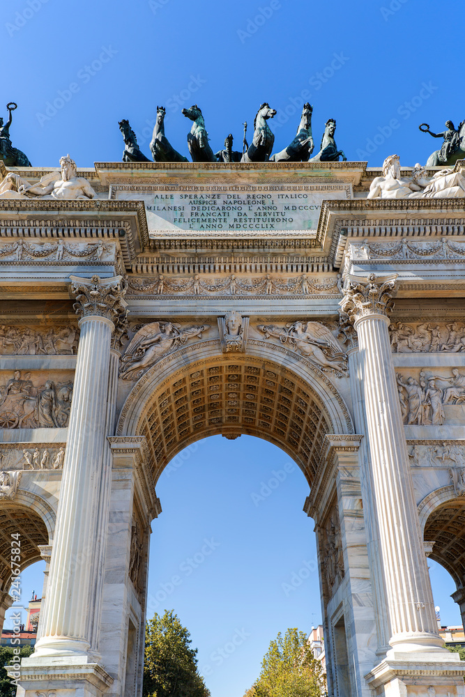 Fototapeta premium Triumphal arch, The Arch of Peace, Milan, Italy