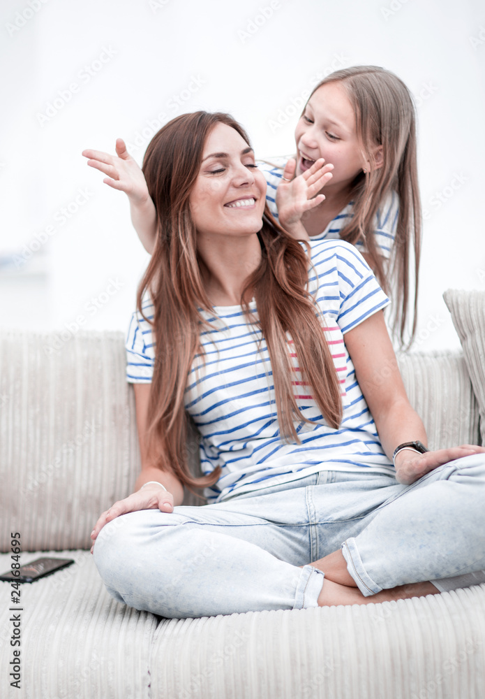 guess who. mom plays with her daughter guess who. mom plays with her daughter
