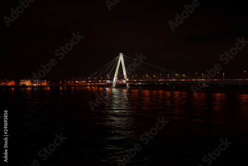 Severinsbrücke Köln bei Nacht © Guido