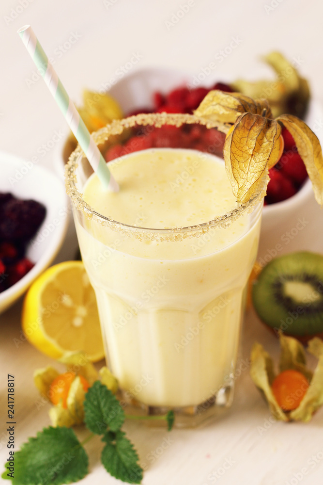 Mango Lassi Smoothie Mango Lassi Smoothie