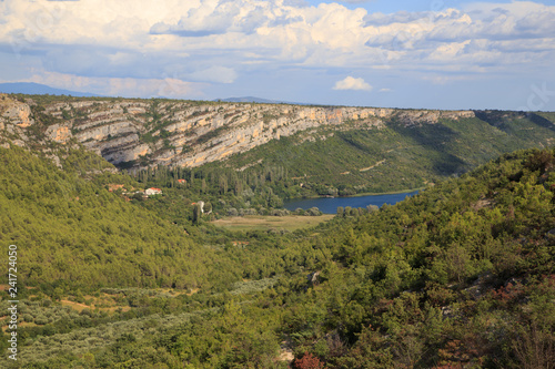 Fotografie Road by the Cikola river canyon in Croatia.