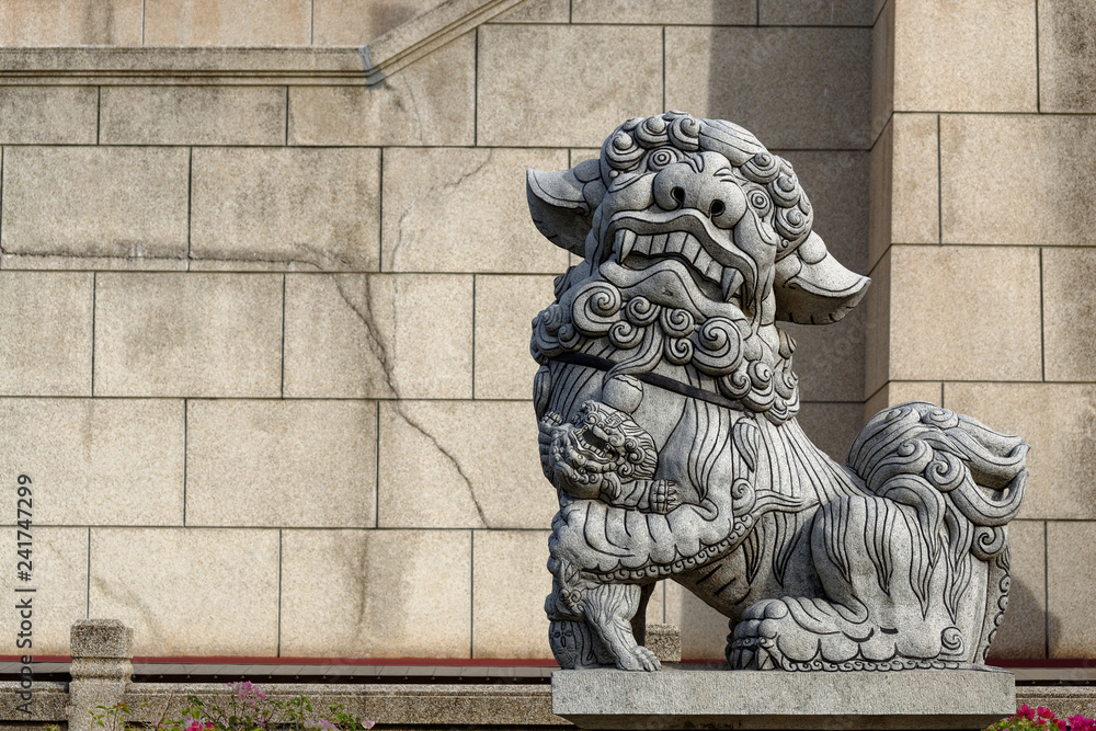 china statue of a lion