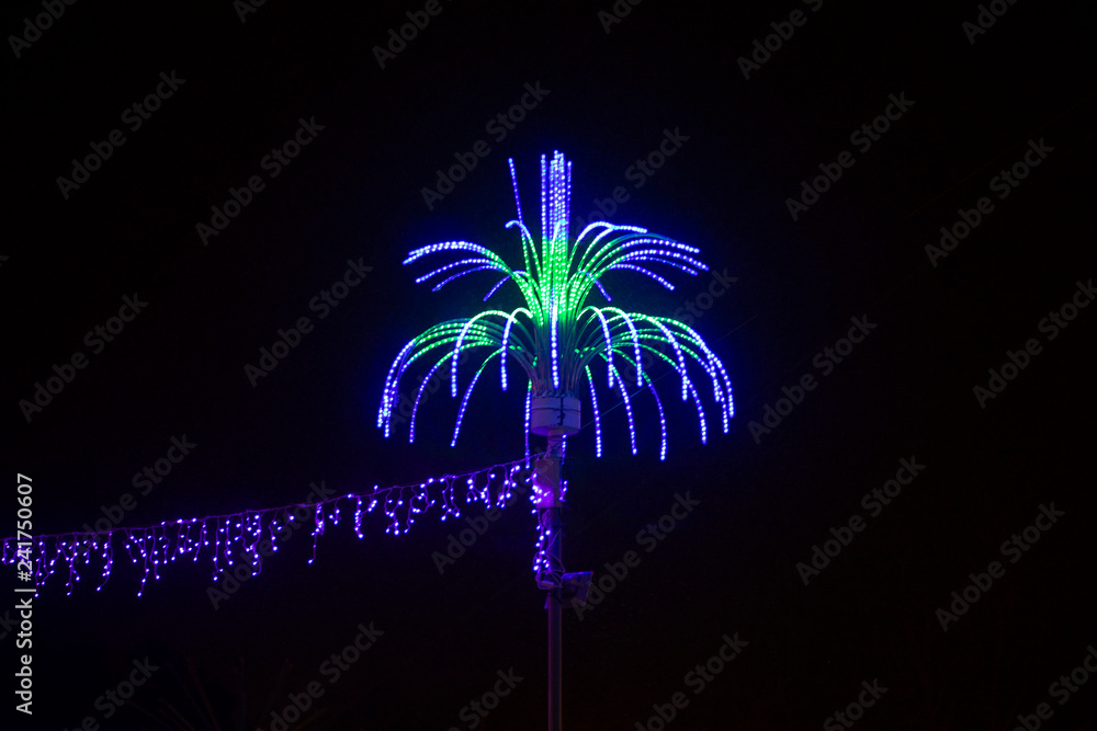 Obraz premium christmas tree on red background