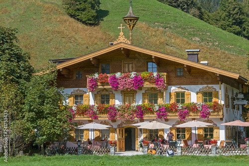 Traditioneller Gasthof in Hochfilzen  in Tirol photo