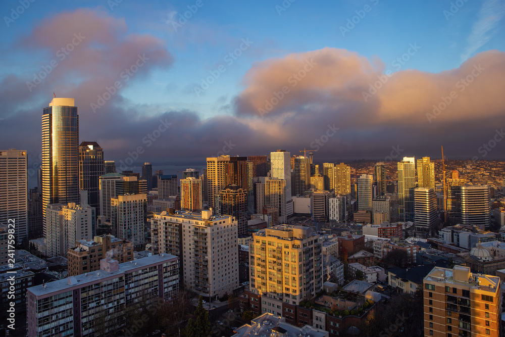 Sunrise over downtown of Seattle, WA - obrazy, fototapety, plakaty 