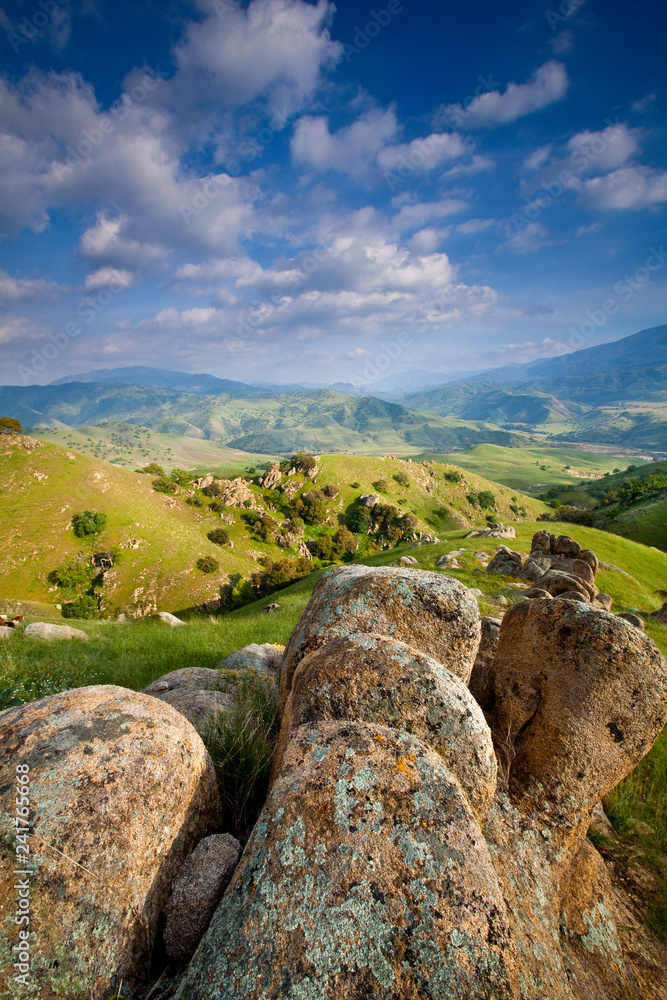 Tollhouse Ranch, Caliente, California: Scenic views of the rolling green hills and oak trees. Tollhouse Ranch, Caliente, California: Scenic views of the rolling green hills and oak trees.