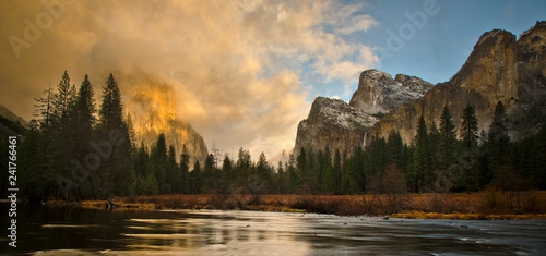 Yosemite Valley, Yosemite National Park, California, USA photo