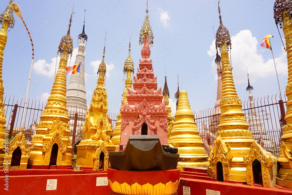 Naklejka premium カックー遺跡