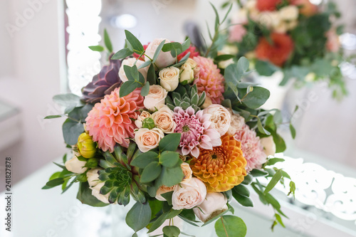 Fototapete bright wedding bouquet of summer dahlias and roses