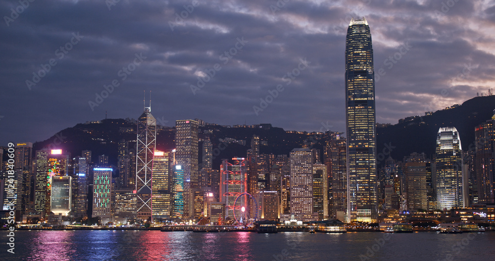 Naklejka premium Hong Kong landmark at night