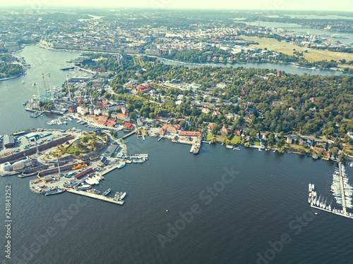 ストックホルムの港湾風景の空撮