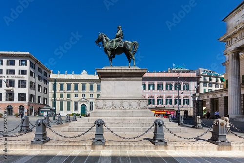 Картината върху платно Monument of Giuseppe Garibaldi, Piazza de Ferrari, Genoa, Liguria, Italy, Europe
