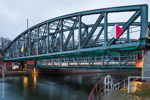 Hubbrücke in Lübeck am Nordtor