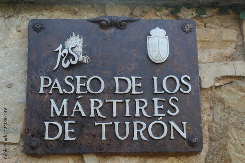 El Monasterio de Santa María de Bujedo de Candepajares,burgos,castilla y leon,españa,hermanos la salle,placa conmemorativa de la calle martires de turon