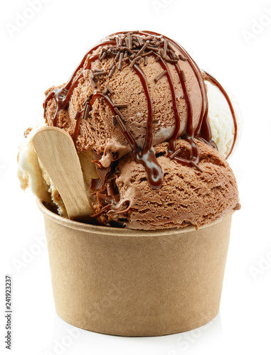 Cuadro en lienzo Ice cream balls in paper cup