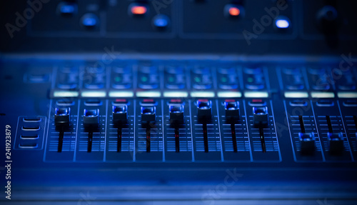 Φωτογραφία Musical mixer
