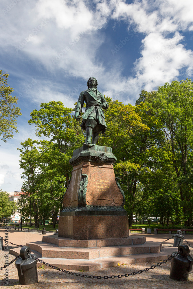 Monument to the founder of the city of Kronstadt, Emperor Peter the Great, 1841.