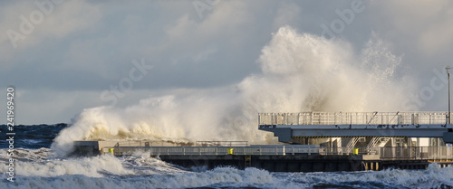 STORM AT SEA - Waves attack the sea coast and pier in Kolobrzeg © Wojciech Wrzesień