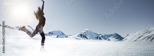 Frau im Schnee