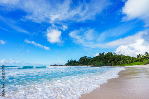 Fototapeta Naklejka Na Ścianę i Meble -  beautiful paradise beach at the police bay, seychelles 16