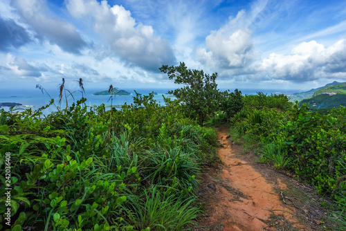 Hiking the copolia trail,granite rocks in the jungle on mahé, seychelles 9