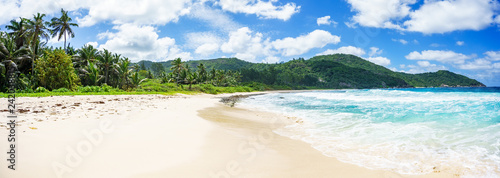 Fototapeta Naklejka Na Ścianę i Meble -  Beautiful tropical beach,palms,white sand,granite rocks,seychelles 24