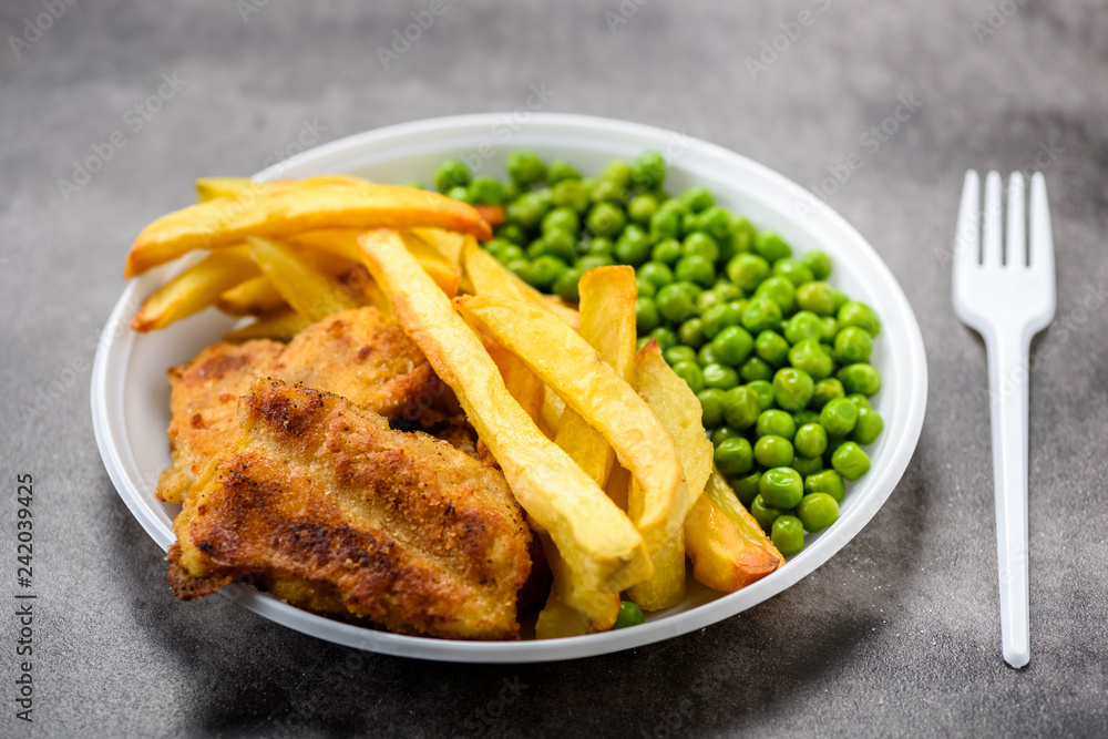 Fish and chips - food from British pubs Fish and chips - food from British pubs